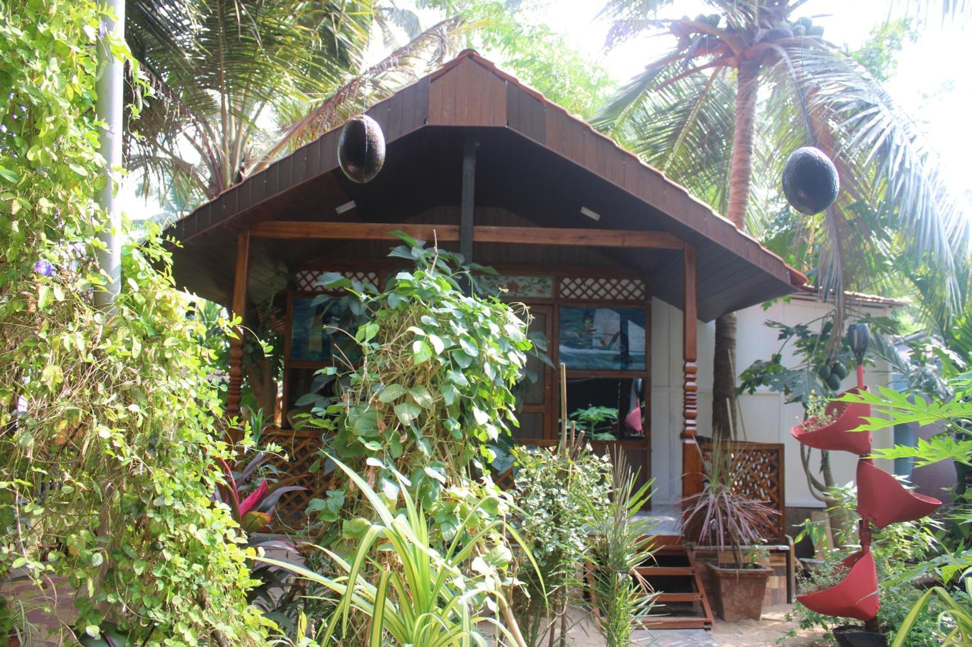 Monsoon Hotel Agonda Exterior photo